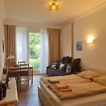 Paerchenwohnung Strandallee *